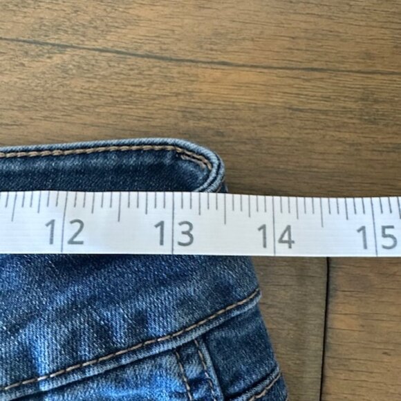 Rue 21 Cutoff Distressed Jean Short 8503 - Picture 6 of 7